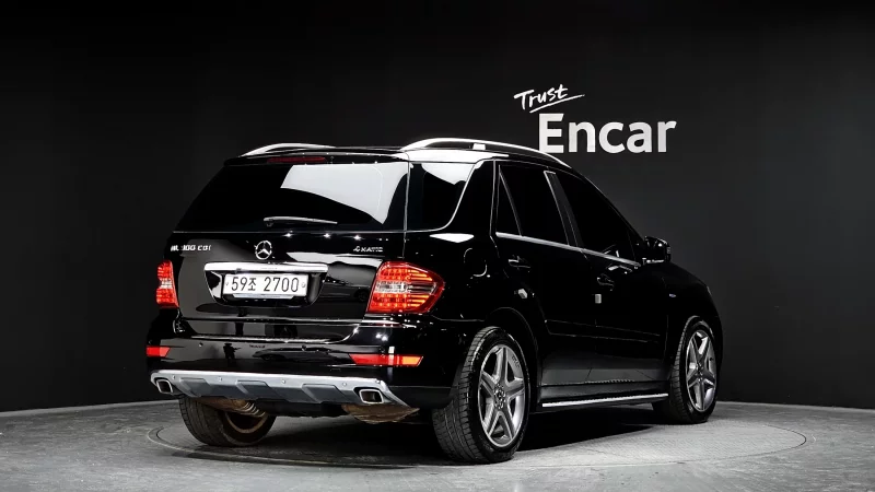 Mercedes-Benz M-class