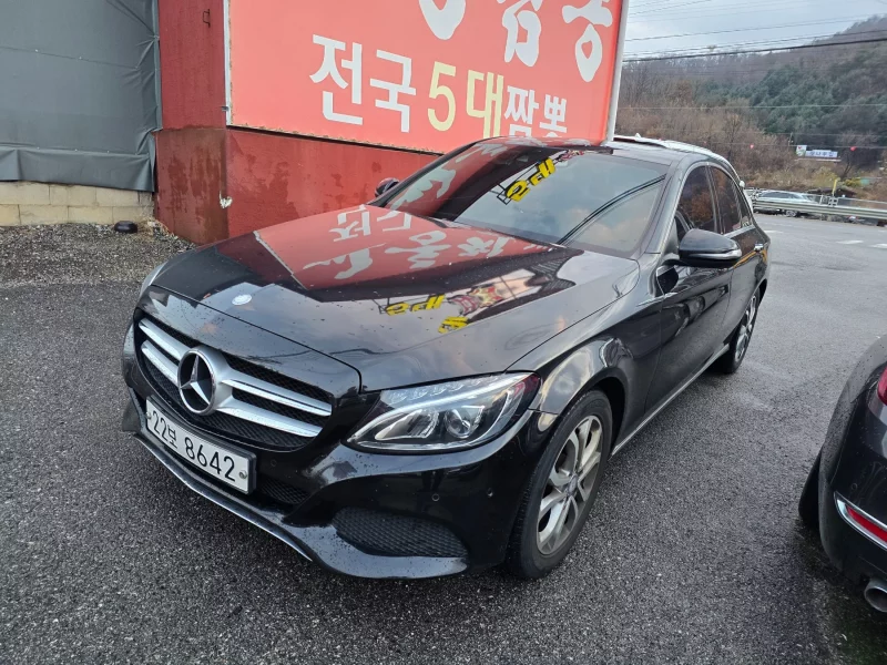 Mercedes-Benz C-Class