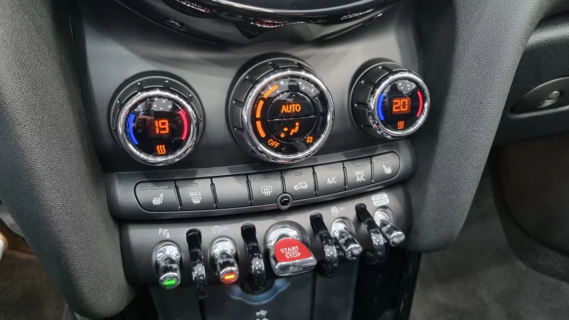 MINI Cooper Convertible