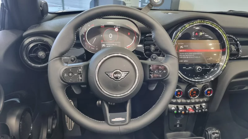 MINI Cooper Convertible