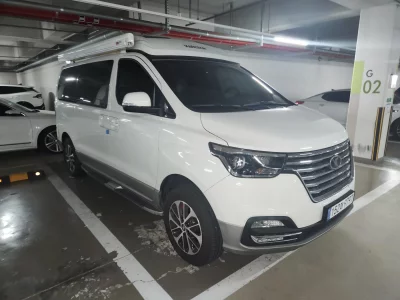 Hyundai Starex
