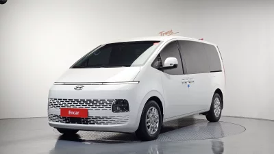 Hyundai Staria