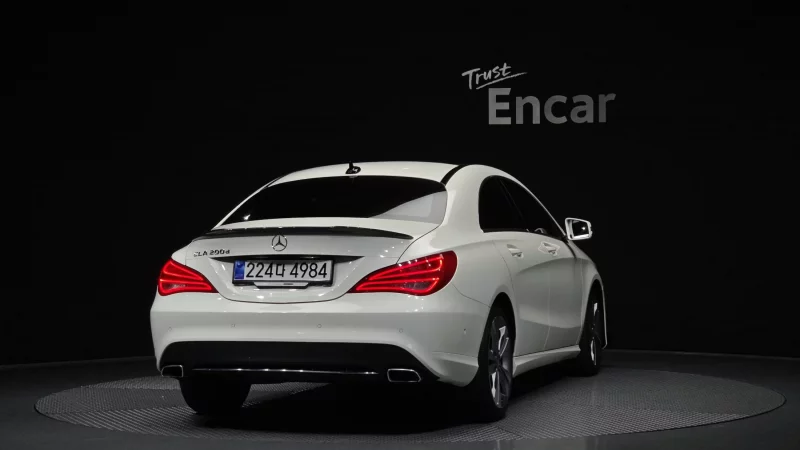 Mercedes-Benz CLA-Class