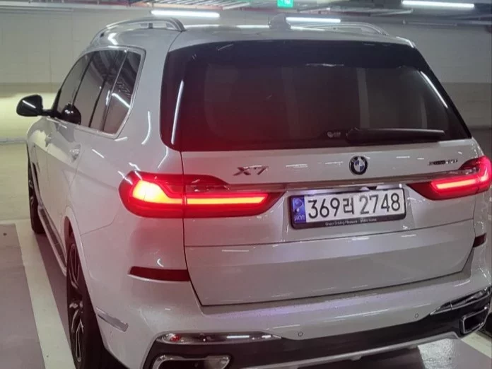 BMW X7