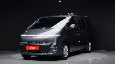 Hyundai Staria