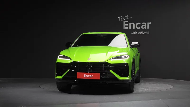 Lamborghini URUS