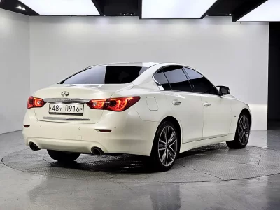 Infiniti Q50