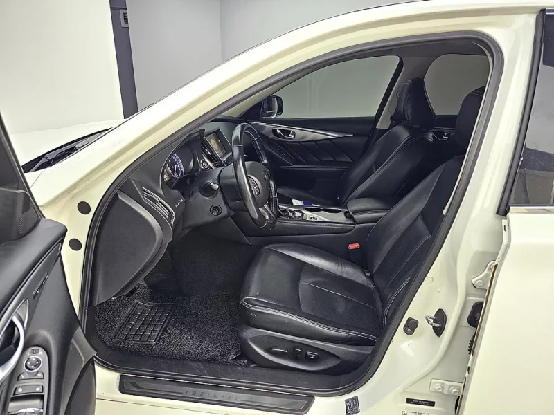 Infiniti Q50