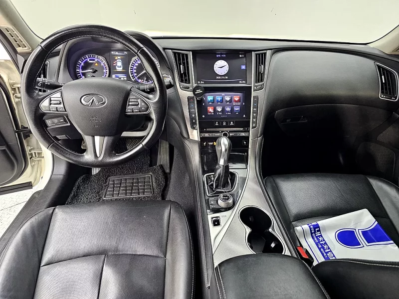 Infiniti Q50