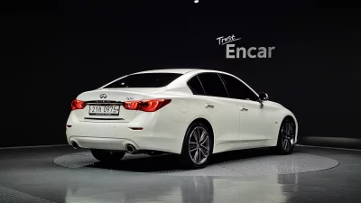 Infiniti Q50