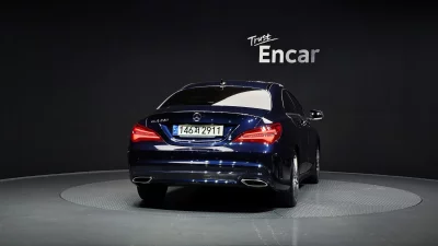 Mercedes-Benz CLA-Class