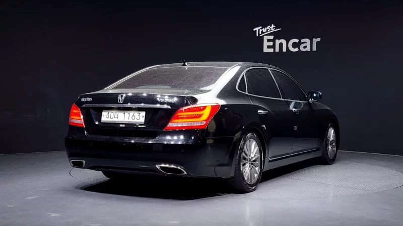 Hyundai Equus