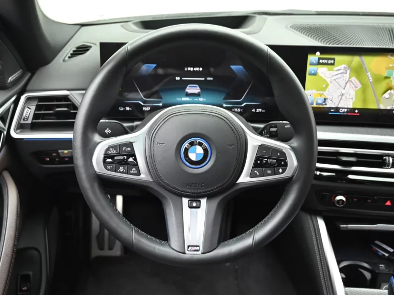 BMW i4