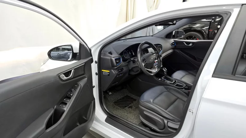 Hyundai Ioniq