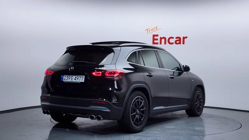 Mercedes-Benz GLA-Class