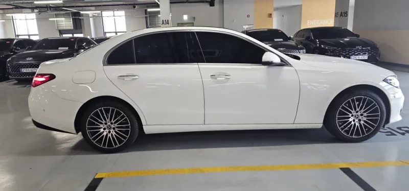 Mercedes-Benz C-Class