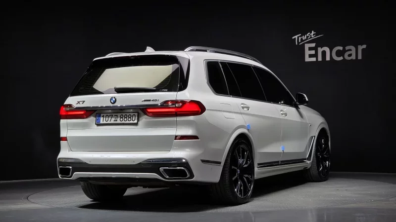 BMW X7