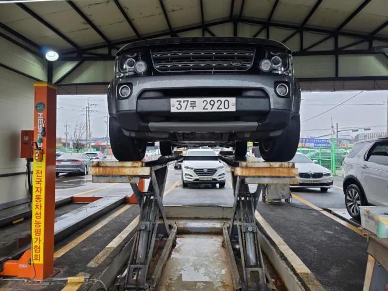 Land Rover DISCOVERY