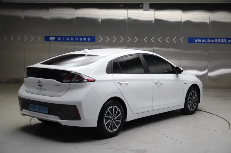 Hyundai Ioniq