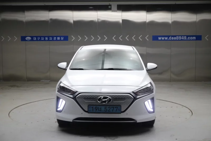 Hyundai Ioniq