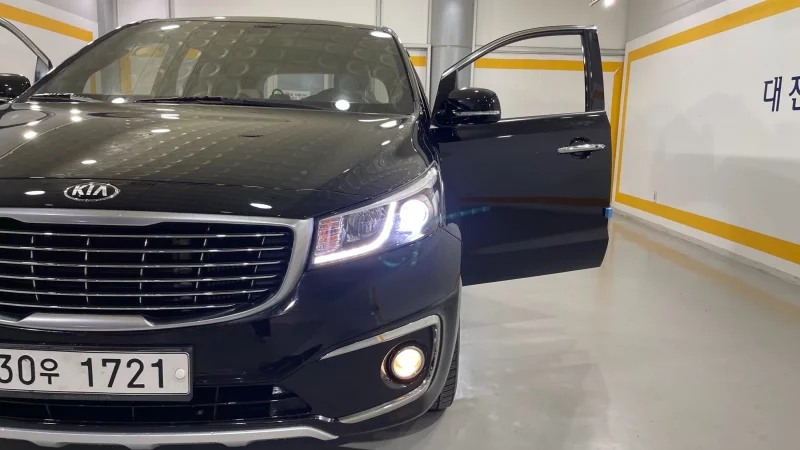 Kia Carnival