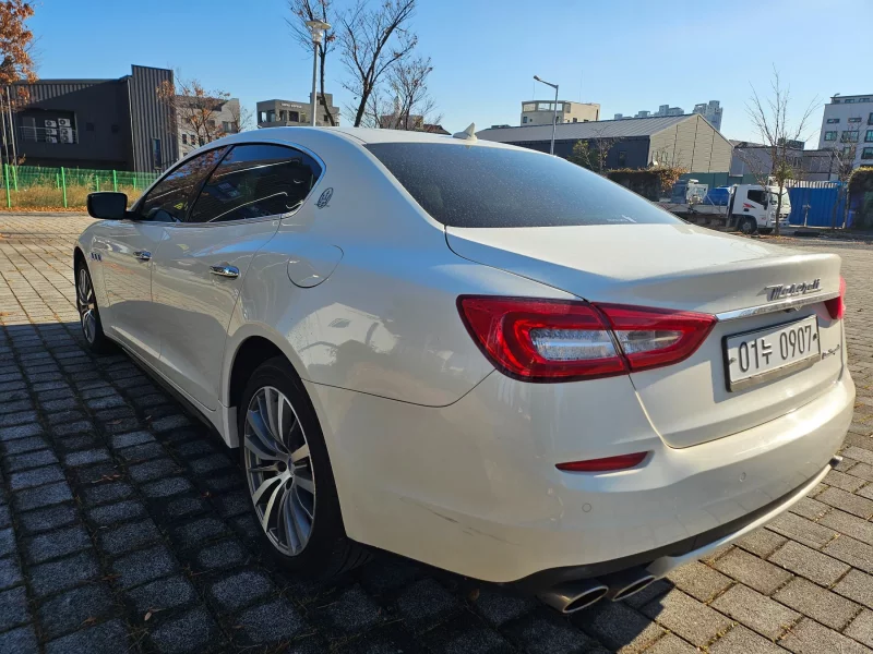 Maserati QUATTROPORTE