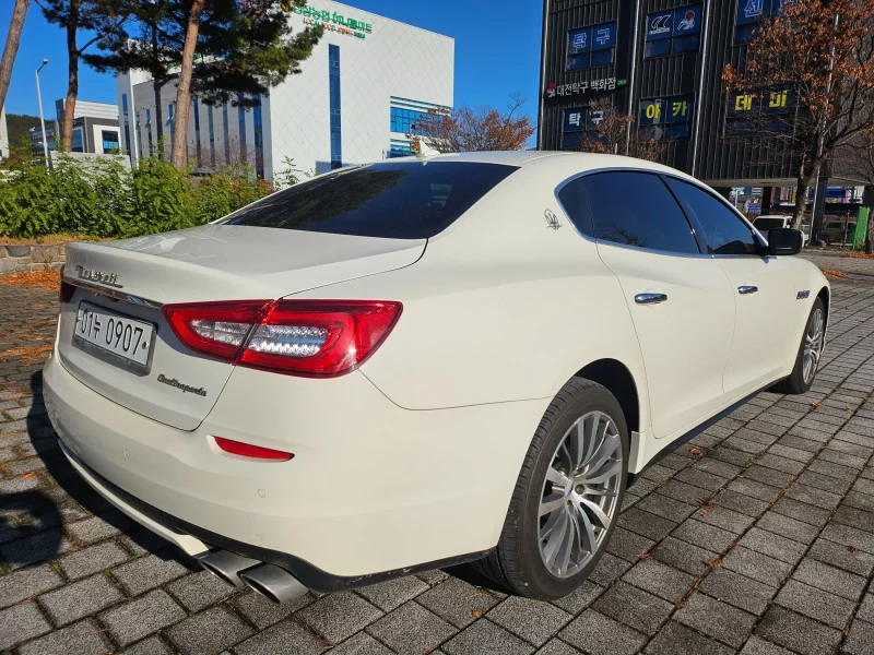 Maserati QUATTROPORTE