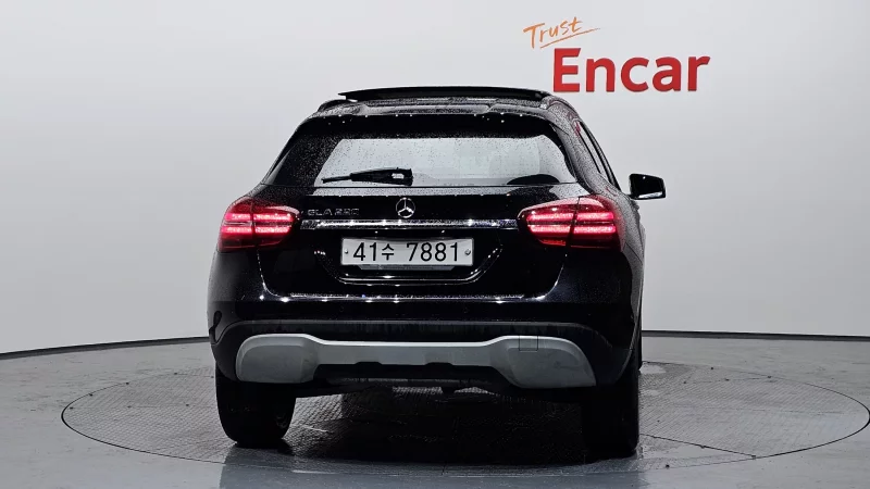 Mercedes-Benz GLA-Class