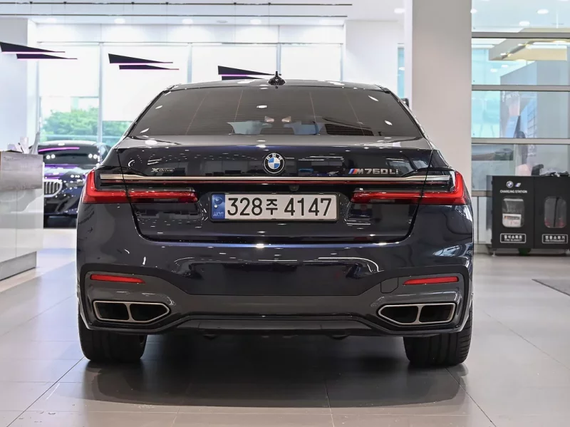 BMW 7-Series