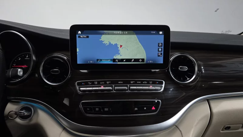 Mercedes-Benz V-Class