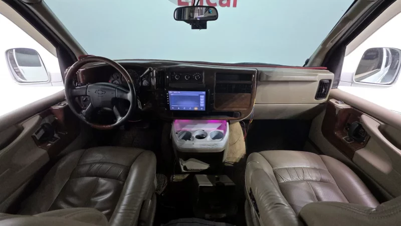 Chevrolet Express Van