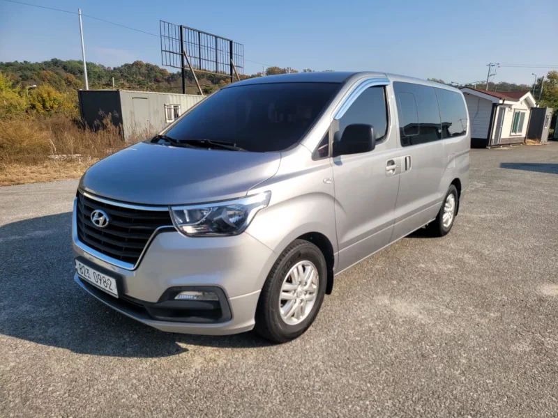 Hyundai Starex