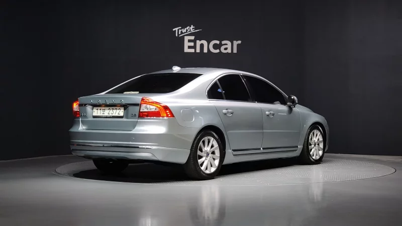 Volvo S80