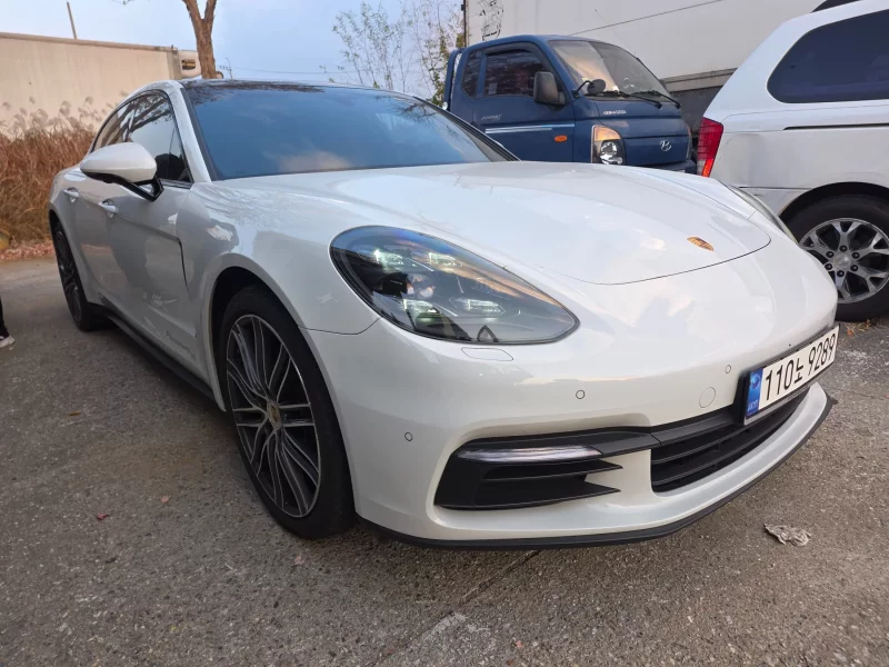 Porsche PANAMERA