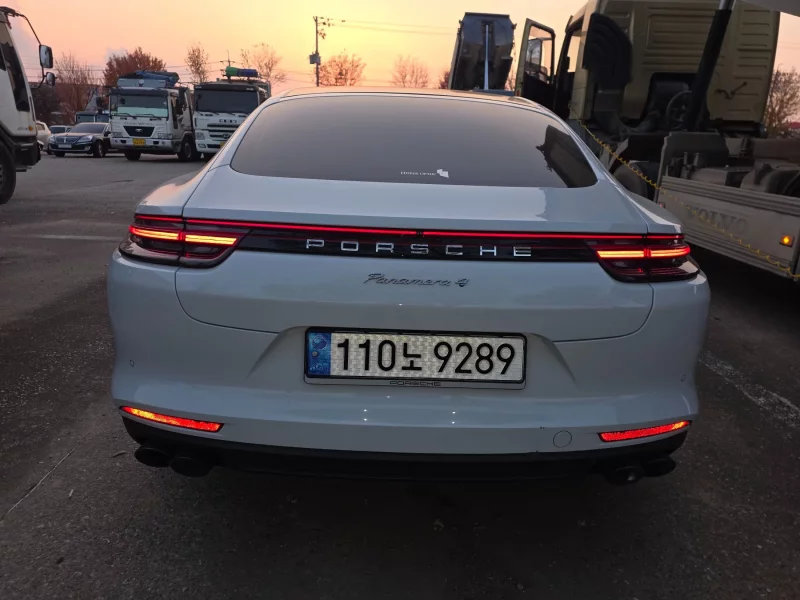 Porsche PANAMERA