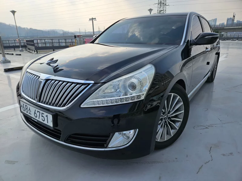 Hyundai Equus