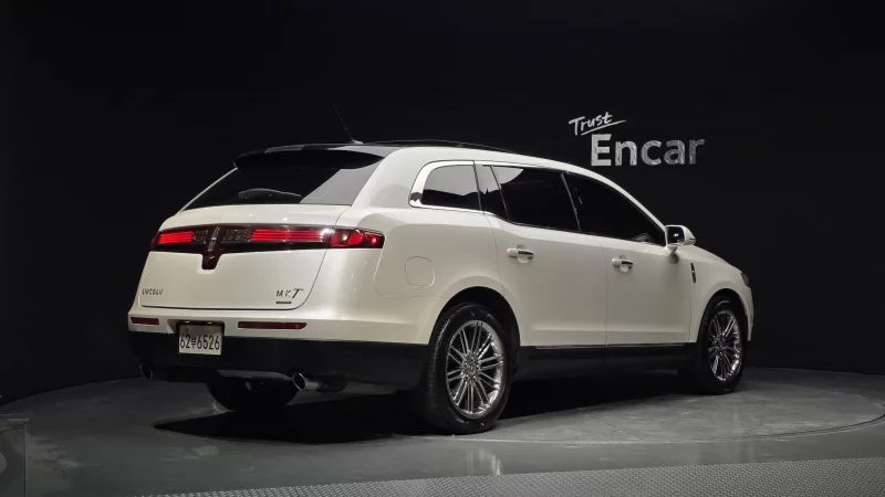 Lincoln MKT