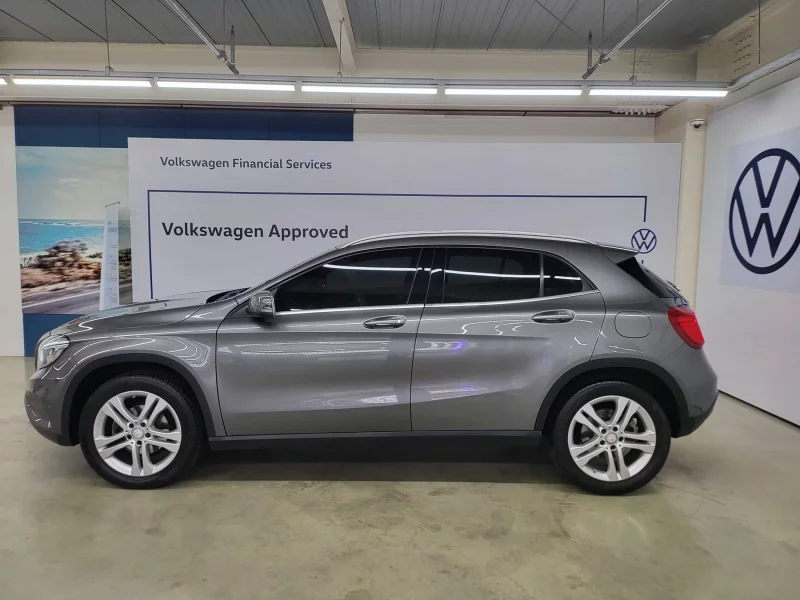 Mercedes-Benz GLA-Class