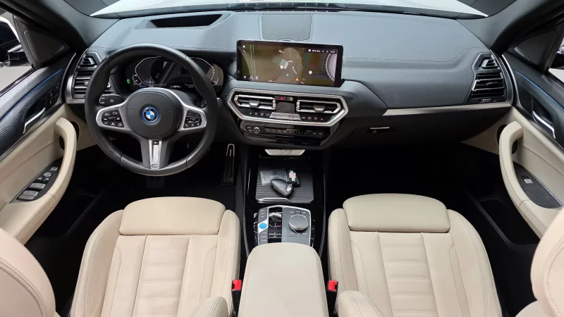 BMW iX3
