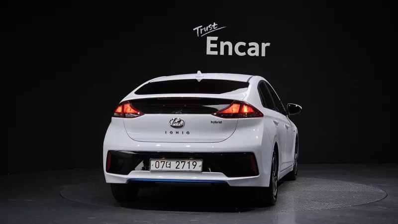 Hyundai Ioniq
