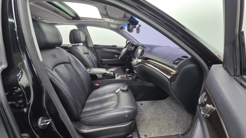 SsangYong Chairman W