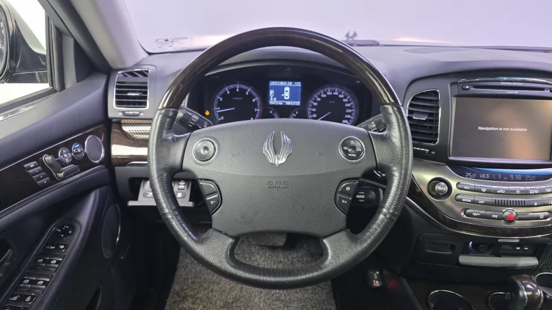 SsangYong Chairman W