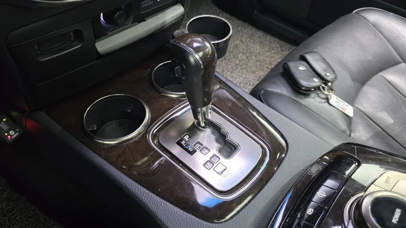 SsangYong Chairman W