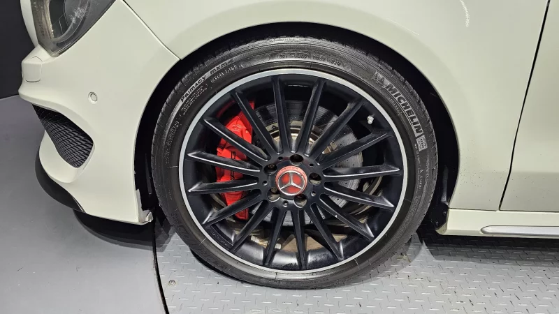 Mercedes-Benz CLA-Class