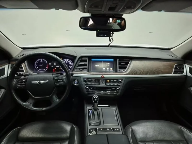 Hyundai Genesis
