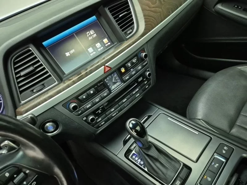 Hyundai Genesis