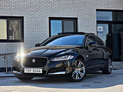 Jaguar XF