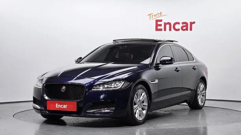 Jaguar XF