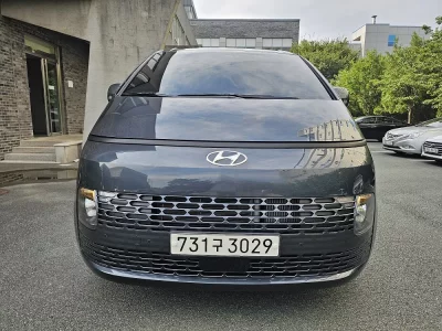 Hyundai Staria