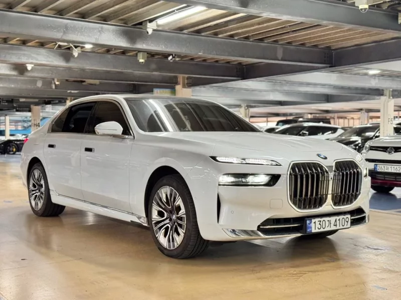 BMW 7-Series